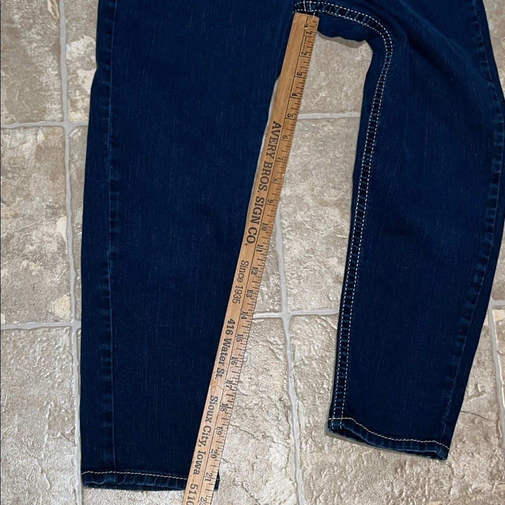 Silver Suki High Capri Jeans  Dark Indigo with Contrast Stitching - Picture 9 of 10